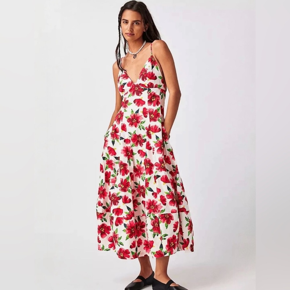 Free People NWT Finer Things Dress with open back, adjustable straps & Pockets.
